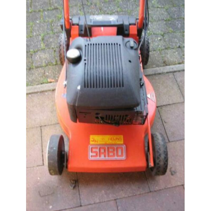 Grasmaaiers 3x met werk samen 100,00 euro