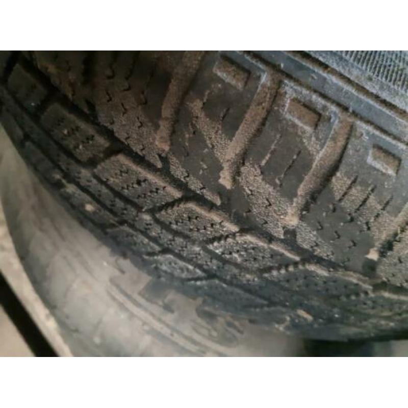 Rockstone op velg 175/65R14.
