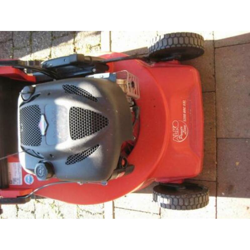 Grasmaaiers 3x met werk samen 100,00 euro