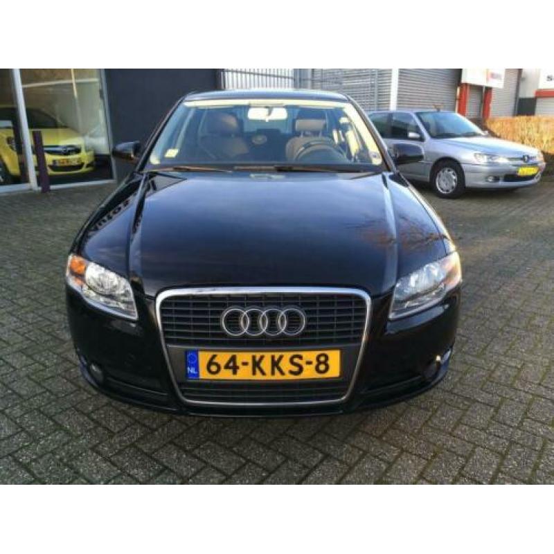 Audi A4 Avant 1.8 Turbo / AUTOMAAT / NIEUW MODELJAAR / APK N