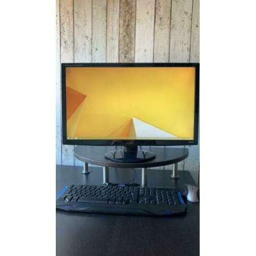 Desktop PC Windows 8.1 incl 24”inch scherm