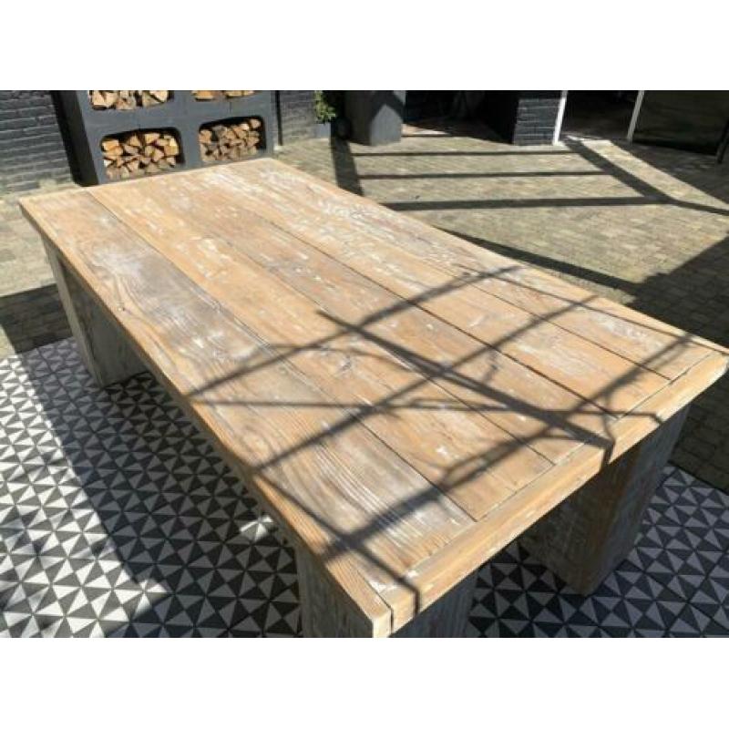 Steigerhouten tuintafel