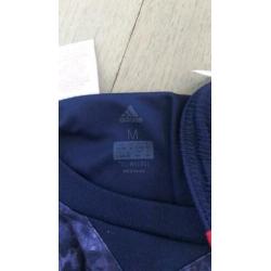 Mooi Ajax tenue maat junior m.