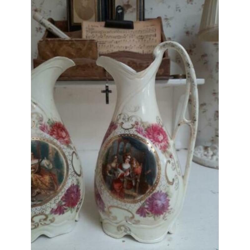 Set van 2 stuks Frans vaasjes, mooi, oud, brocante, hoogte 2
