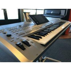 Yamaha Tyros 5 - 61 Keys
