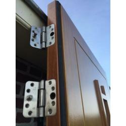 Voordeur 93x234,5cm.