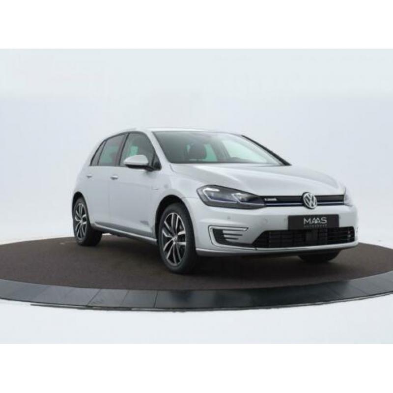 Volkswagen e-Golf E-DITION | Achteruitrijcamera | Getint gla