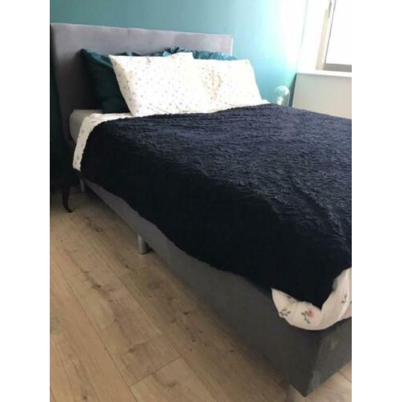 Larvik Wehkamp Boxspring 140x200 grijs suède 2 persoons bed