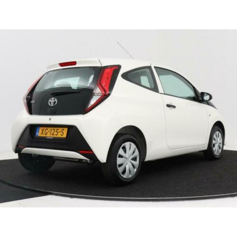 Toyota Aygo 1.0 VVT-i x Fabrieks Garantie 12-2021 |