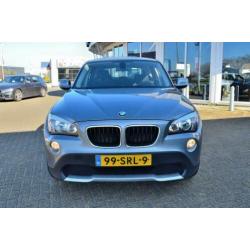 BMW X1 2.0i sDrive Exe 17" *Navi,Clima,PDC* (bj 2011)