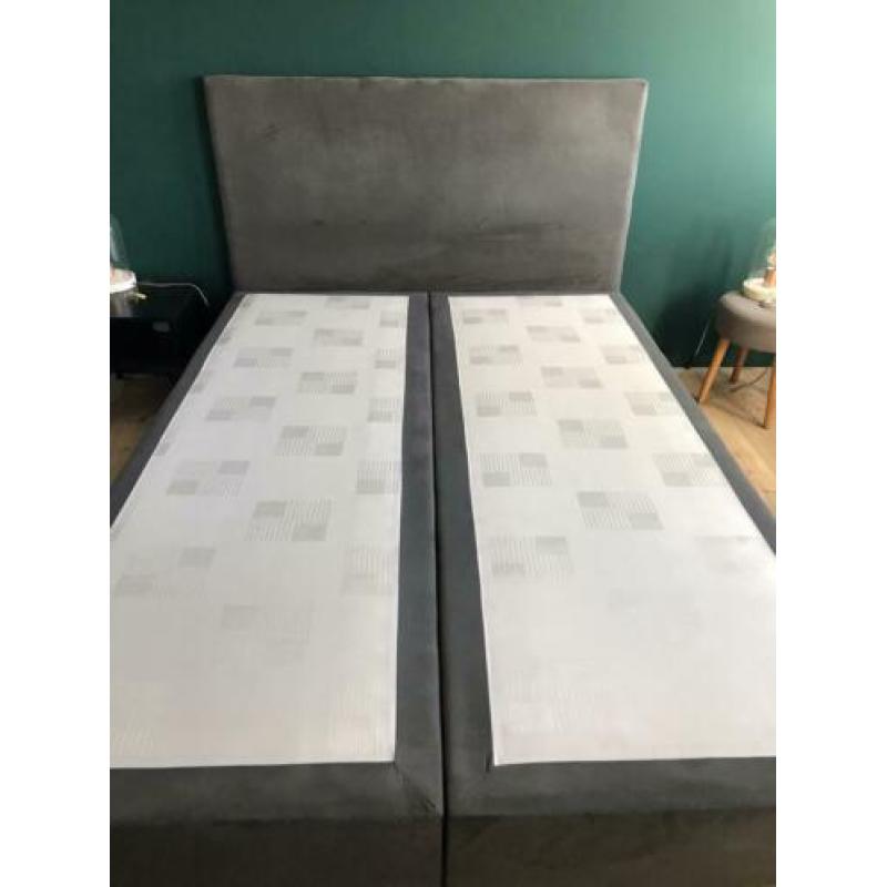 Larvik Wehkamp Boxspring 140x200 grijs suède 2 persoons bed
