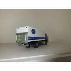 Volvo FM 7 truck met laadklep Conrad