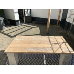 Steigerhouten tuintafel