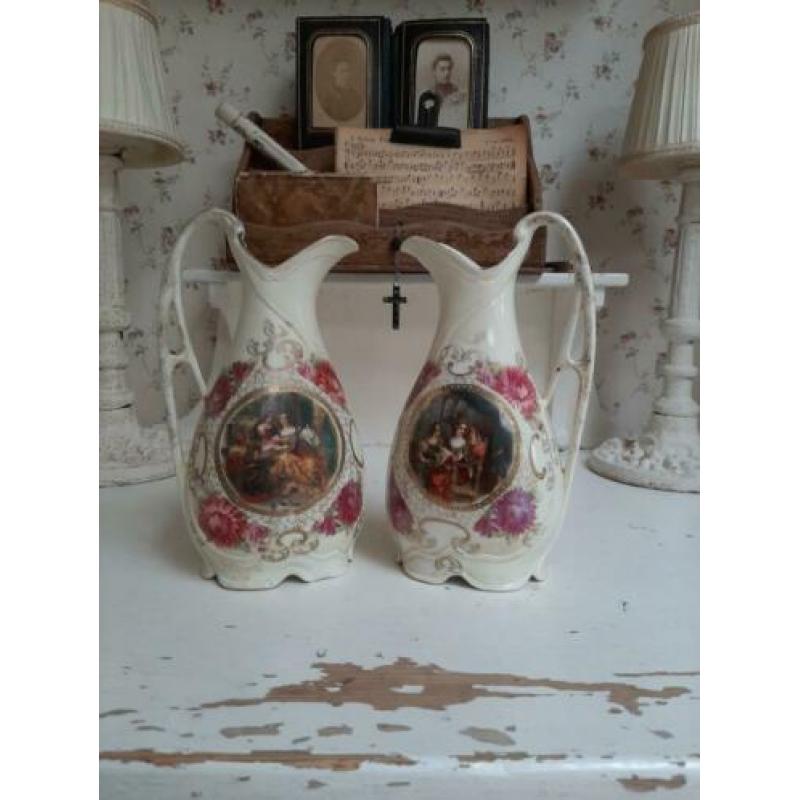 Set van 2 stuks Frans vaasjes, mooi, oud, brocante, hoogte 2