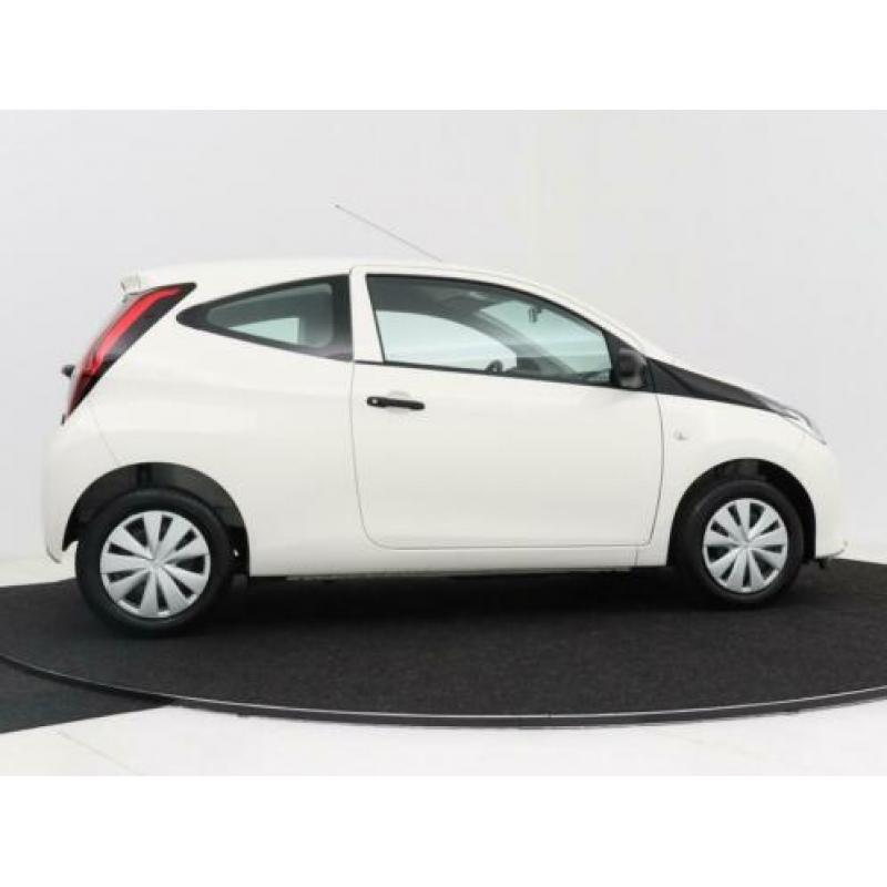 Toyota Aygo 1.0 VVT-i x Fabrieks Garantie 12-2021 |