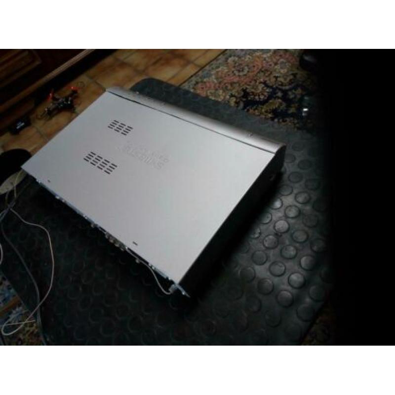 Surrounds system Sony HCD-DZ700W