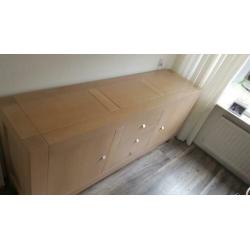Dressoir met bijbehorende spiegel en tv meubel