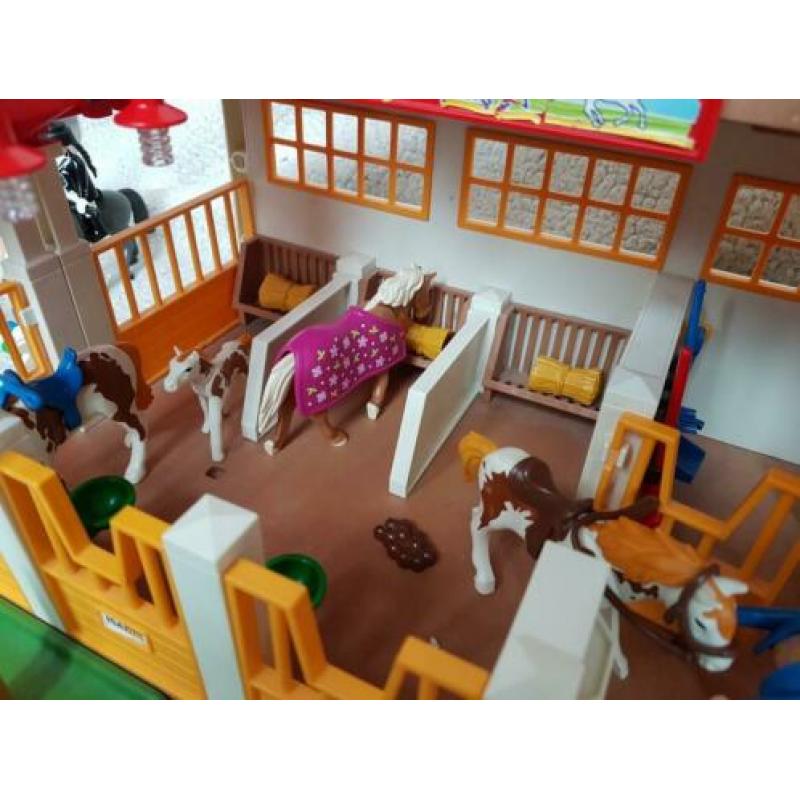 Playmobil paardenmanege