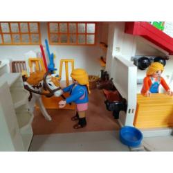 Playmobil paardenmanege