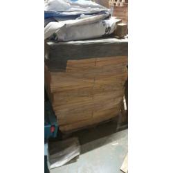 Latten vuren hout.