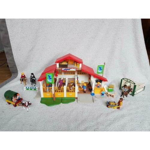 Playmobil paardenmanege