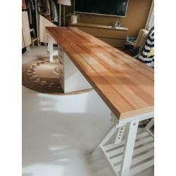 Bureau van eiken en wit hout