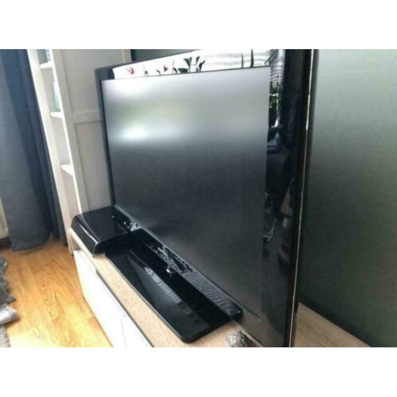 samsung tv 40" Full HD LCD