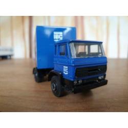 Lion Car Daf 2100 / 2300 IBC Bouwgroep gesloten trailer 1:50