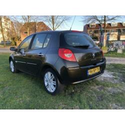 Renault Clio 1.6 16V initiale 5-DRS AUT E4 2006 Bruin