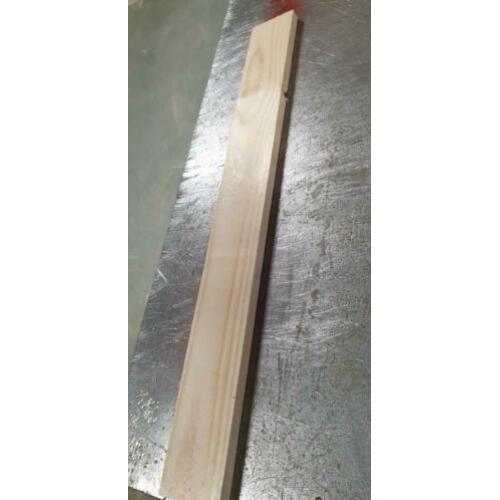Latten vuren hout.