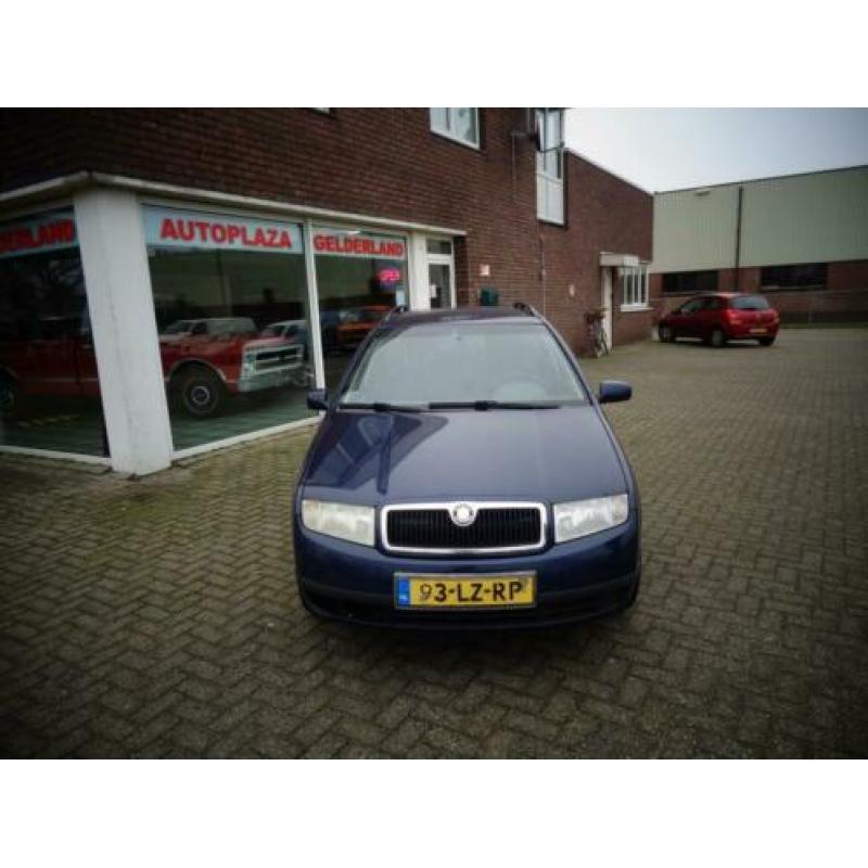 Skoda Fabia Combi 1.4-16V Comfort (bj 2003)