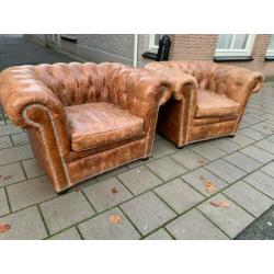 Twee Chesterfield fauteuils vintage cognac GRATIS BEZORGD!