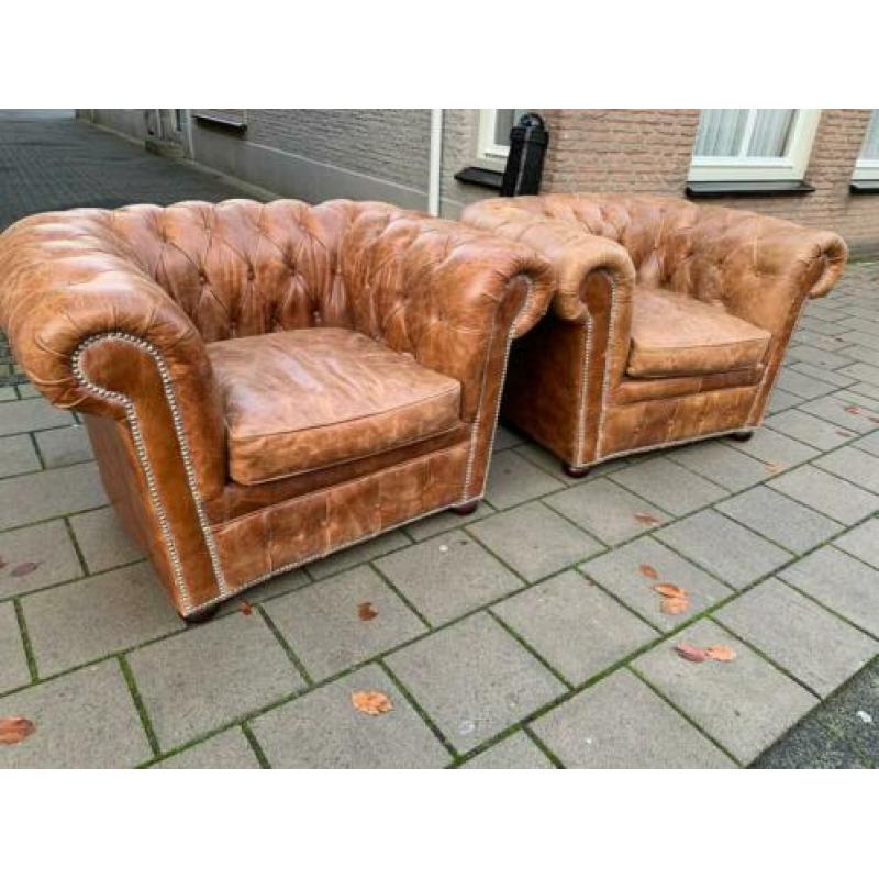 Twee Chesterfield fauteuils vintage cognac GRATIS BEZORGD!