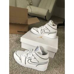 Air Jordan 1 Mid reflective 37,5