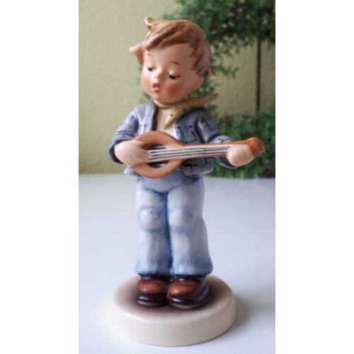 Hummel Goebel 558 Little Troubadour TMK7