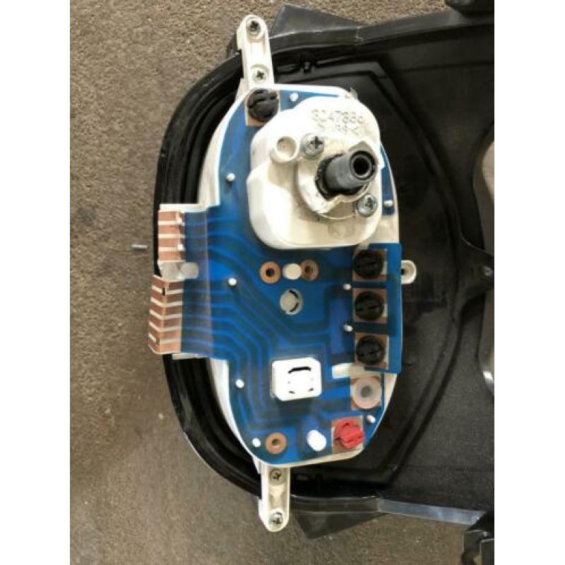 Zip 2000 km teller