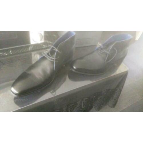 Mooie robuuste heren nette zakelijke schoenen, nieuw in doos