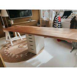 Bureau van eiken en wit hout