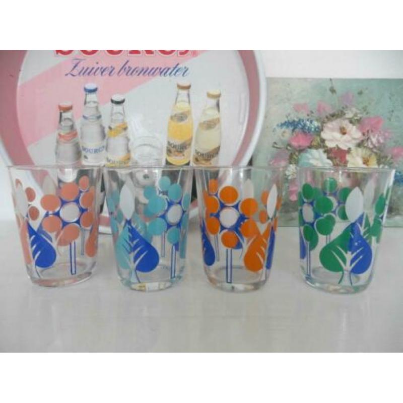 Vintage glazen nieuw grafische print jaren 70 4 stuks glas