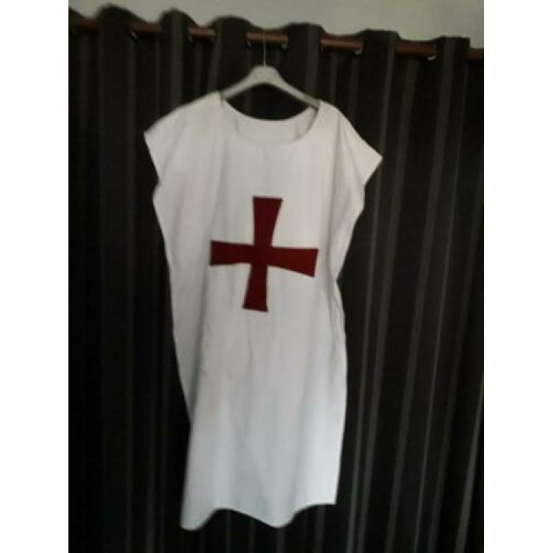 wapenrok , reeactment , ridder harnas ( maat XL)