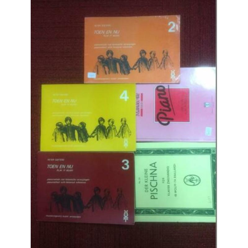 Piano Bladmuziek 31 boeken boeken nette staat