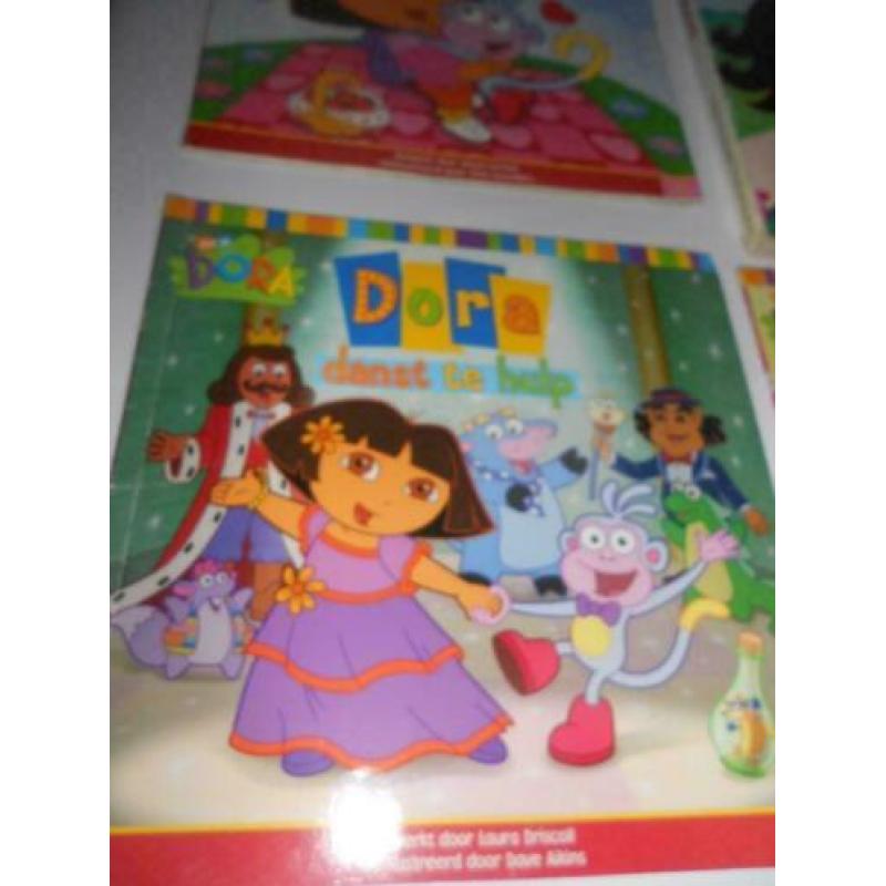 5 Dora boekjes