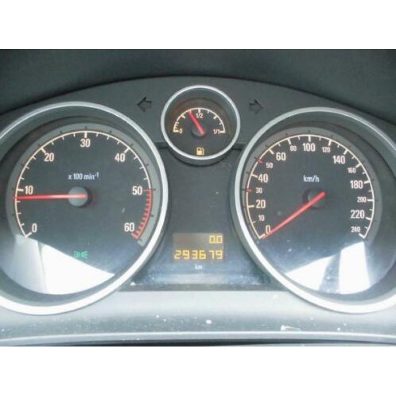 Opel Astra GTC 1.7 CDTi Cosmo (bj 2005)