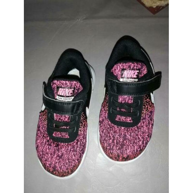 Nike schoenen maat 26