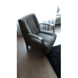 Twee mooie stoelen zijn in zeer goede staat