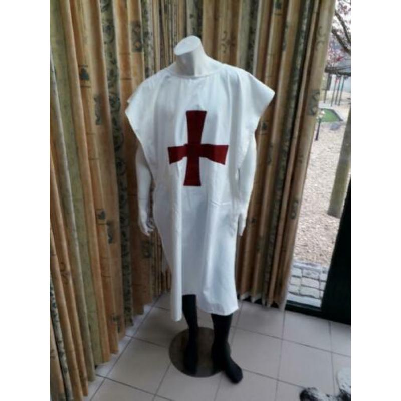 wapenrok , reeactment , ridder harnas ( maat XL)