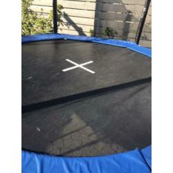 Trampoline 305