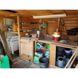 Net tuinhuis te koop aangeboden