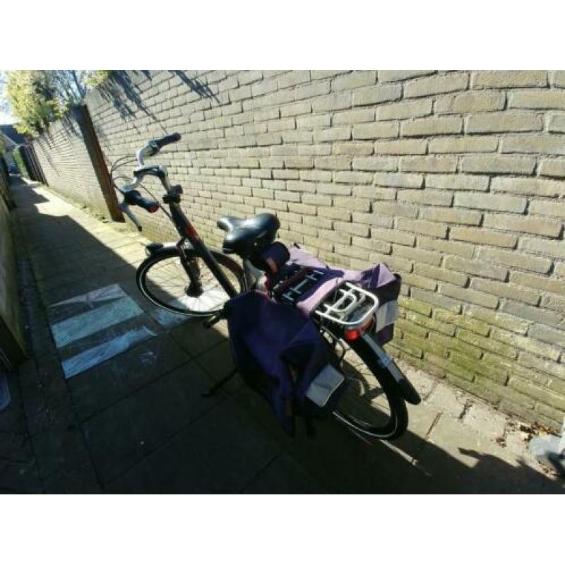 2 x limited editie gazelle fietsen.