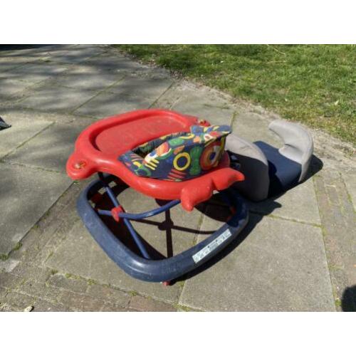 Loopkarretje en stoelverhoger gratis afhalen